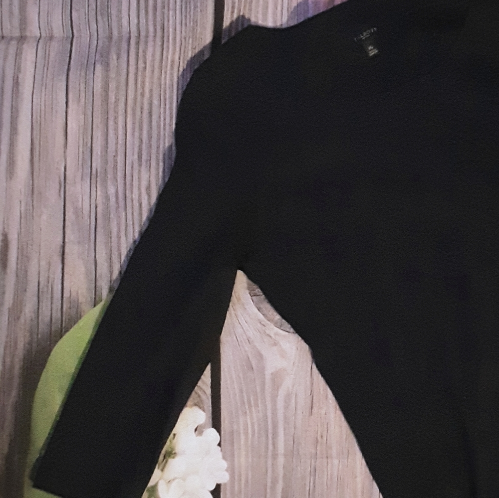 BNWOT Talbots Navy Blue PM scoop neck top